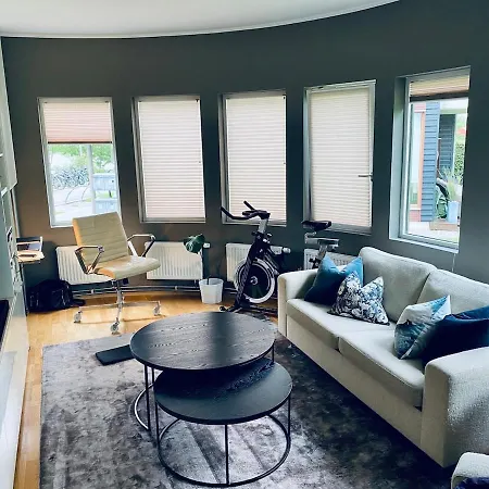 Modern House With High Standard - Close To & The Fornebu